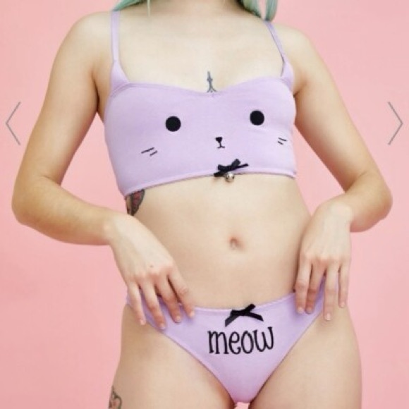 Discontinued Dolls Kill Sugar Thrillz Frisky Whiskers Bralette and Panty Set - Picture 2 of 10